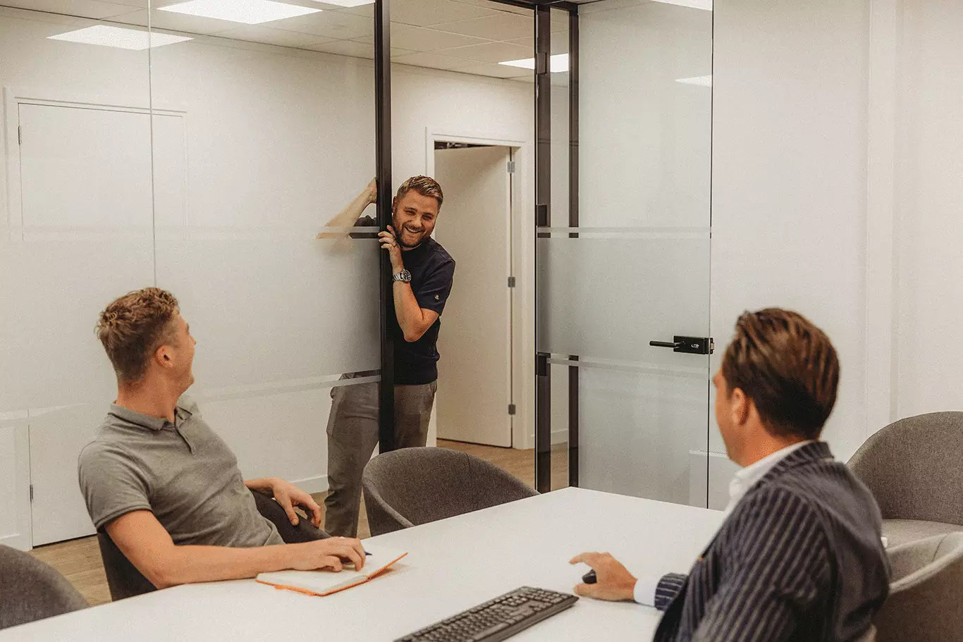 Ontdek hoe Koers Oost stap voor stap de juiste medewerker vindt voor jouw organisatie in Twente. Ontdek hoe Koers Oost stap voor stap de juiste medewerker vindt voor jouw organisatie in Twente.