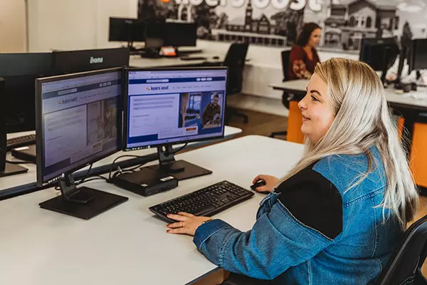 Ontdek hoe Koers Oost stap voor stap de juiste medewerker vindt voor jouw organisatie in Twente. Ontdek hoe Koers Oost stap voor stap de juiste medewerker vindt voor jouw organisatie in Twente.