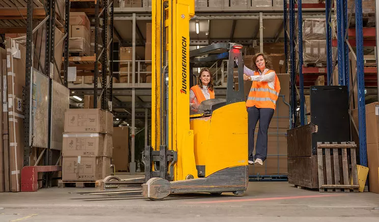 Logistiek personeel en transportvacatures via Koers Oost – specialist in logistiek & transport.








