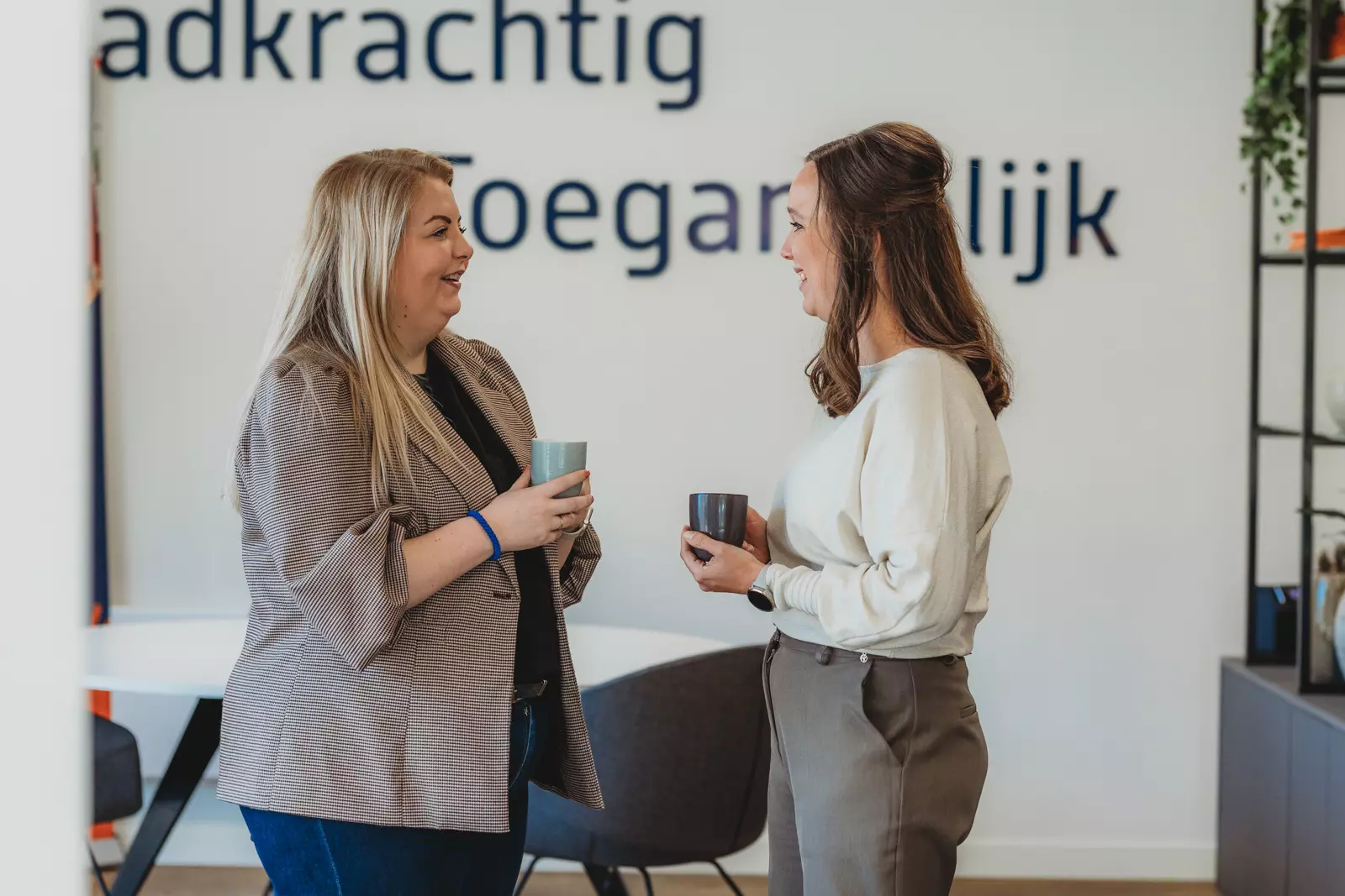 Vacatures in Hengelo | Vind jouw baan via Koers Oost Koers Oost helpt je aan een baan in Hengelo.