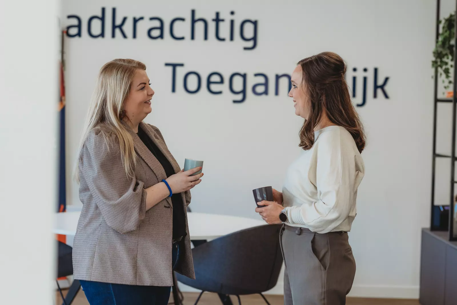 Personeel in Holten gezocht? | Koers Oost Uitzendbureau Koers Oost helpt bedrijven in Holten bij het vinden van geschikt personeel voor diverse sectoren.